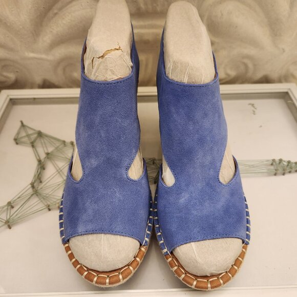 Gentle Souls " Cody" Denim Blue Suede" Wedge Sandals. NIB. Size 9 - Picture 4 of 10